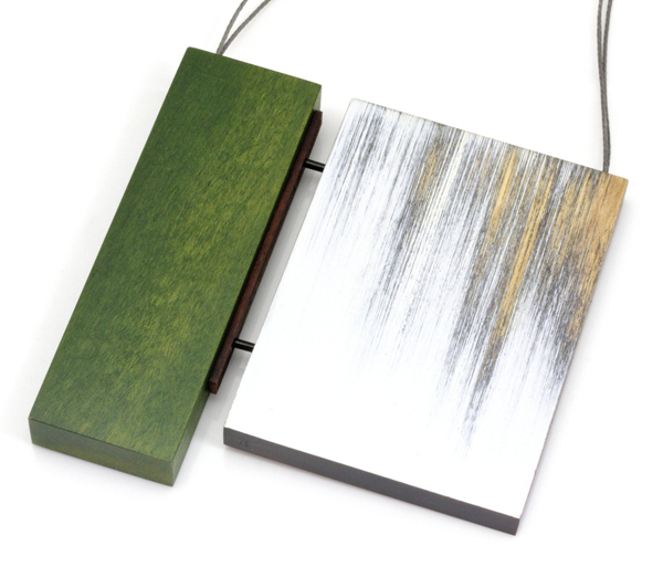 Julia Turner, Forest Blur Pendant, 2014, wood, paint, sterling silver, 78 x 81 x 10 mm, photo: Kate Eickelberg