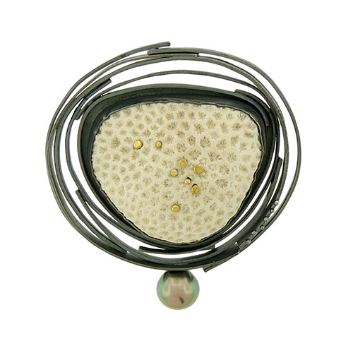 Sydney Lynch, Coral Pearl Pin, 2014, coral, oxidized sterling silver, Tahitian pearl, gold, 63.5 x 69.9 mm, photo: artist Sydney Lynch