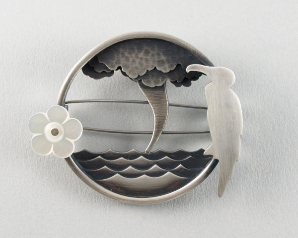 Lisa West, Waterspout porthole, 2014, brooch, sterling silver, mother-of-pearl, 56 x 46 x 13 mm, photo: Spring Rees