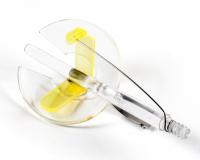 He Jing, Brooch, 2013, salad spoon, tablecloth clip, 120 x 80 mm, photo: artist He Jing